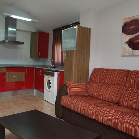 מונטנחוס Apartamentos Campuebla מראה חיצוני תמונה