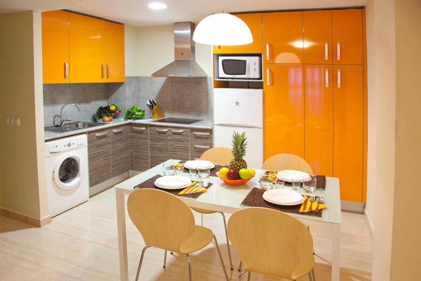 מונטנחוס Apartamentos Campuebla מראה חיצוני תמונה