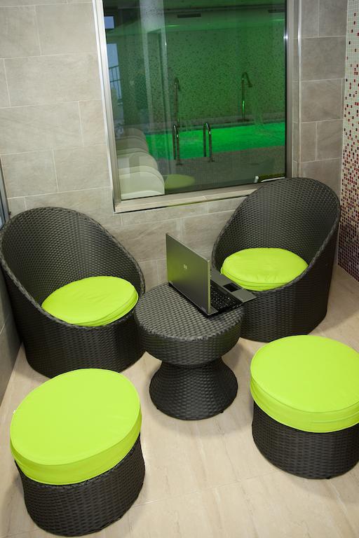 מונטנחוס Apartamentos Campuebla מראה חיצוני תמונה